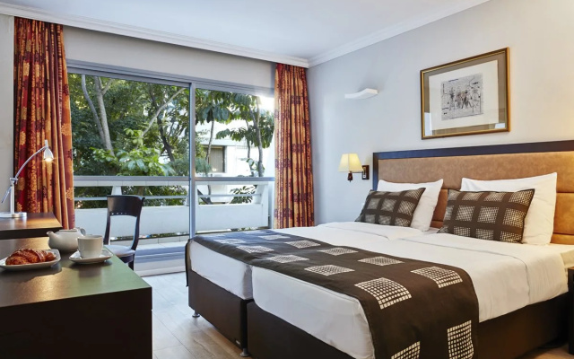 Kfar Maccabiah Hotel and Suites
