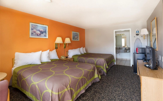 Cedar Valley Inn
