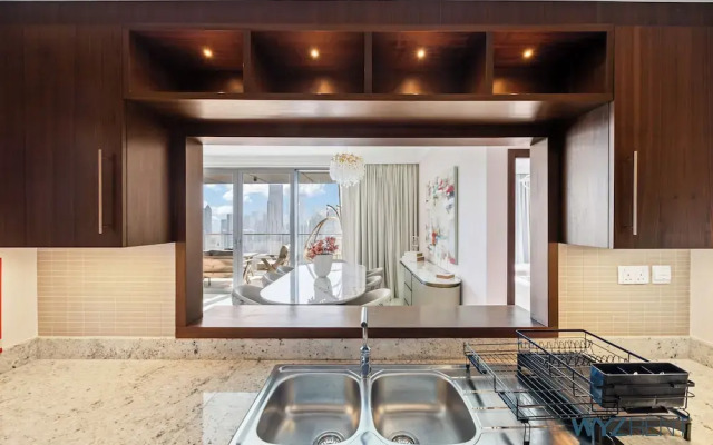 Prestigious 3.5 BR in Boulevard
