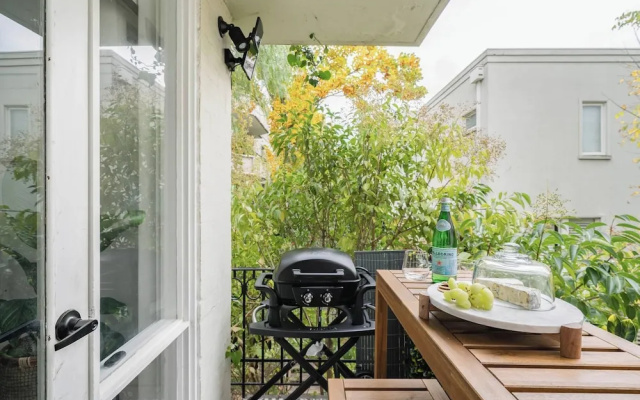 3bd 2 Bthtoorak Village Luxurious Apartment, Relax