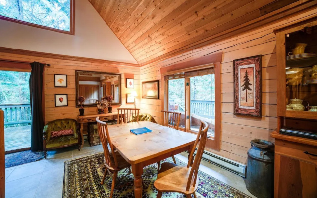 Mt. Baker Rim Cabin #8