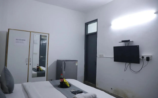Hotel Rasso Inn Tuglakabad Extn.