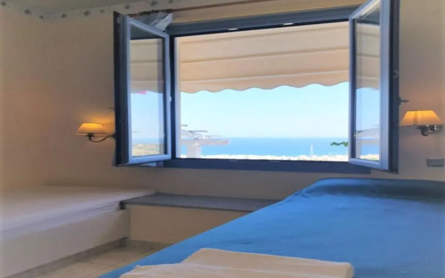 Room in Studio - Suite 21 full view Adults Only