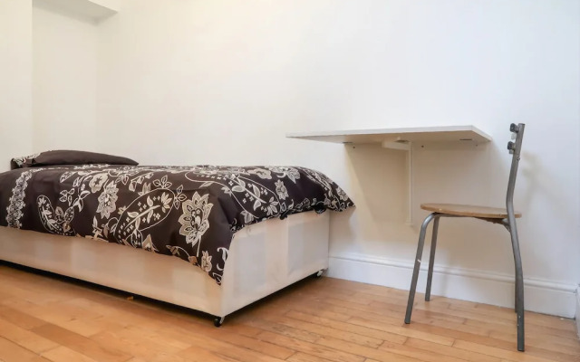 Sidney Street B - Deluxe Single Room 4