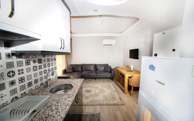 Adam Apart Hotel 2