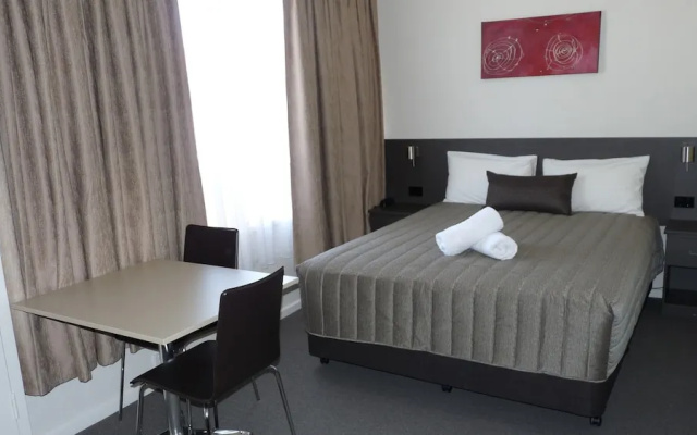 Loddon River Motel