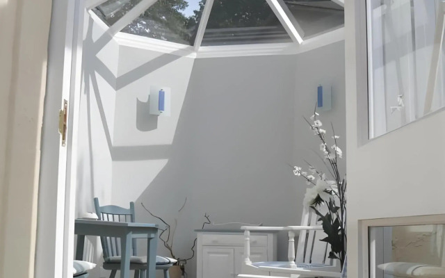 Trafalgar House