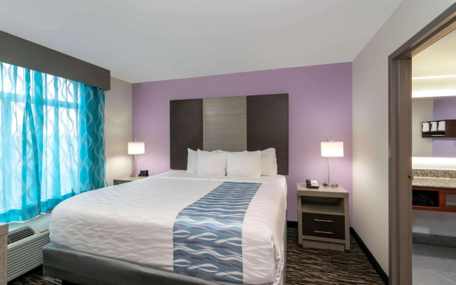 La Quinta Inn & Suites by Wyndham Clarksville