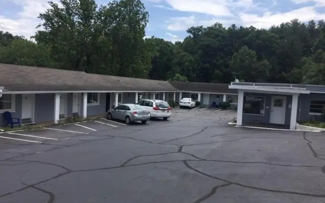 Hilltop Inn