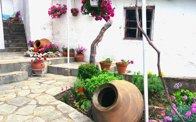 Cozy Traditional House in Thassos, Kallirachi