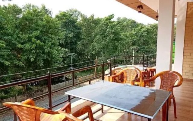 Hotel Rhinoceros - Homestay
