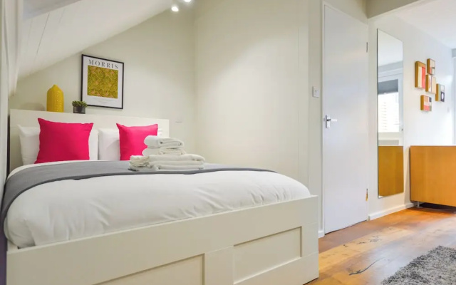 Split Level Studio at West Hampstead