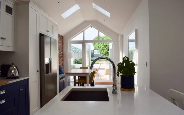 2 Bedroom House Near Dublin City Centre