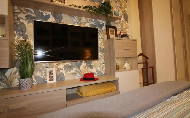 Cozy apt 10 mins walk from Poetto + terrace