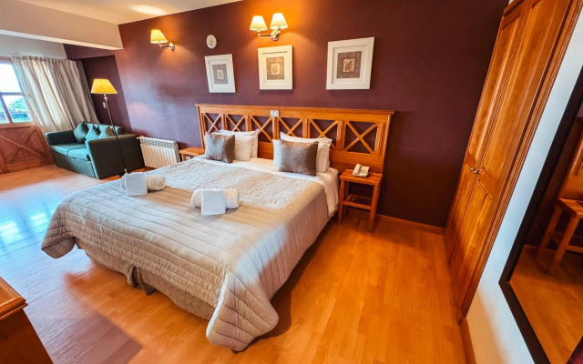 Altos Ushuaia Hotel & Resto