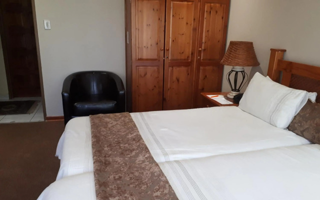 Hoyohoyo Chartwell Lodge
