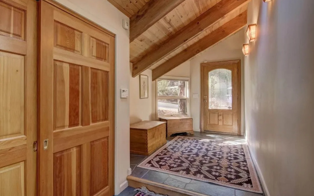 Lakeview Getaway