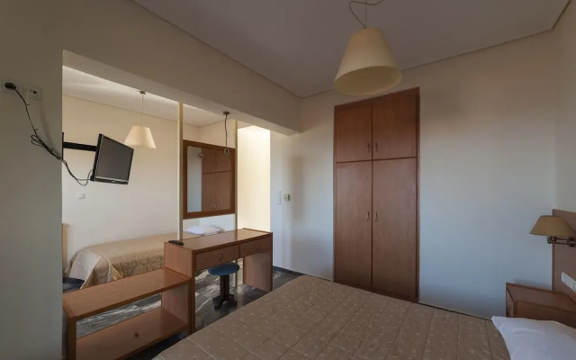 Corali Hotel