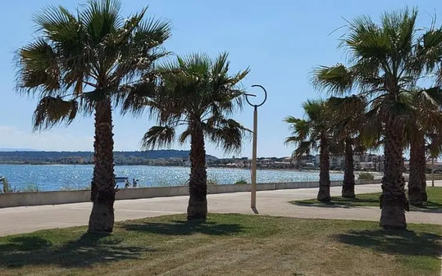 Gruissan Holidays