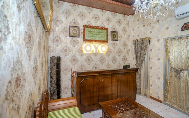 OYO 341 Al Barokah