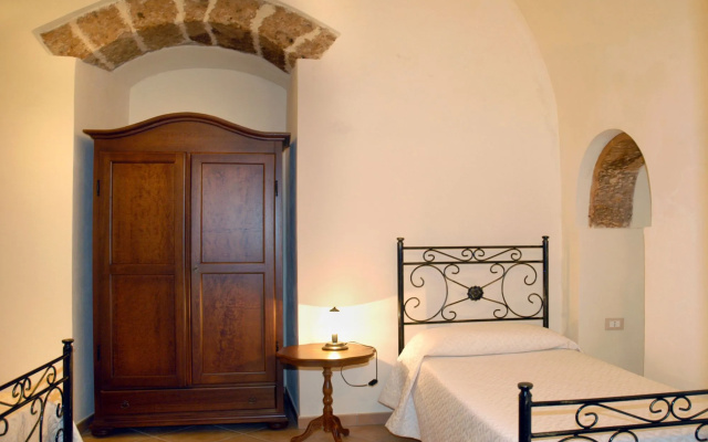 B&B Macrina