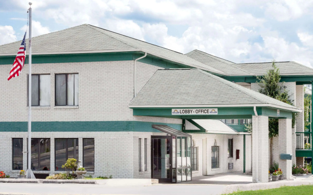Days Inn by Wyndham Morristown