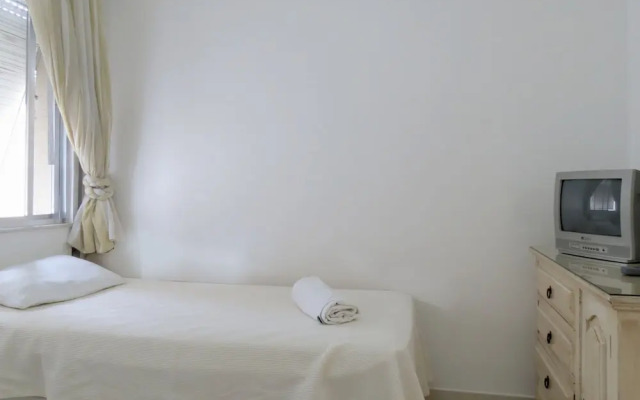 LinkHouse Clean & Comfort 2-BDR Copacabana C2-0046