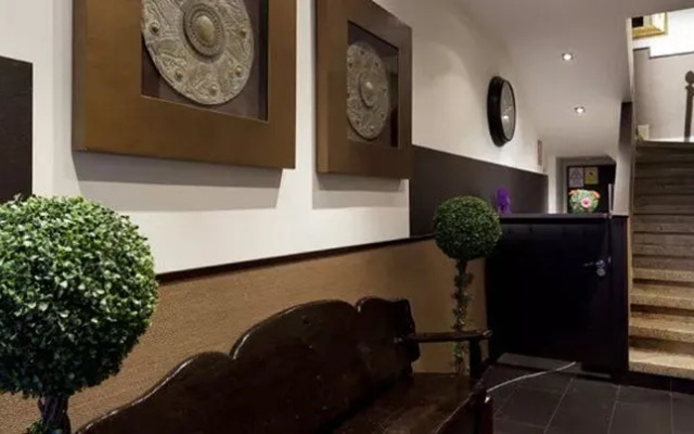 Km1 Tirso de Molina Apartments