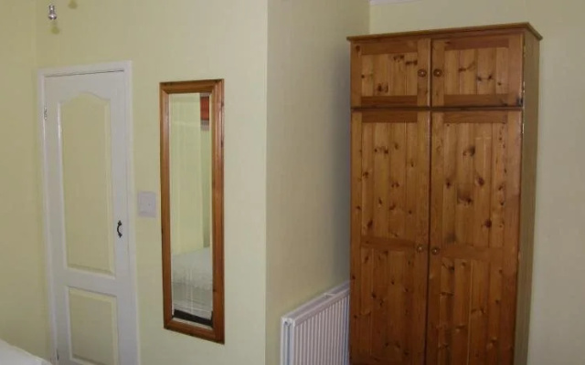 Kingswinford Guest House