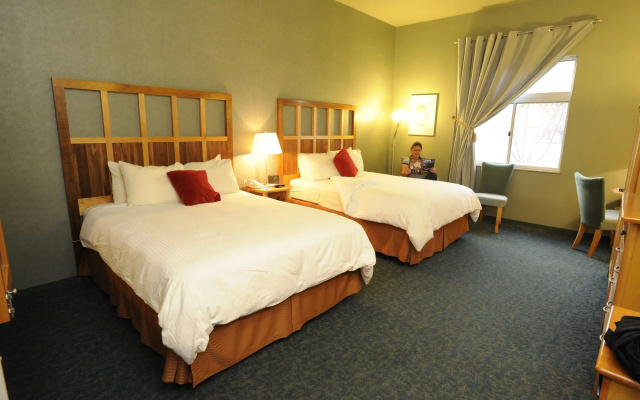 Dimond Center Hotel