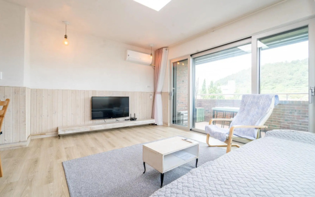 Jeju Murray Pension