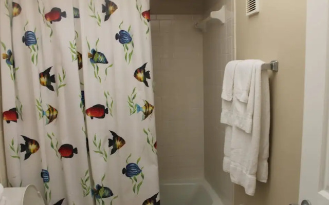 Sea Breeze 303 Apartment