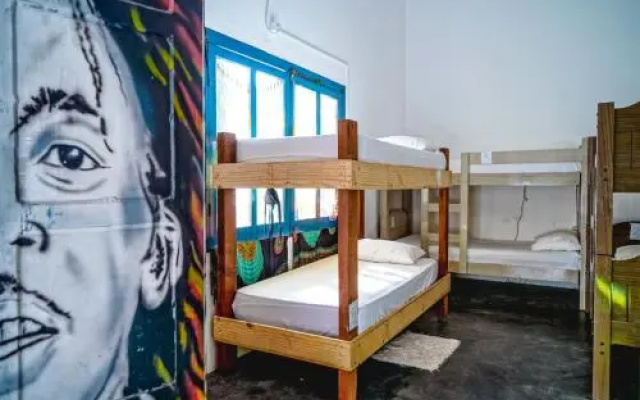 Hostel Roots