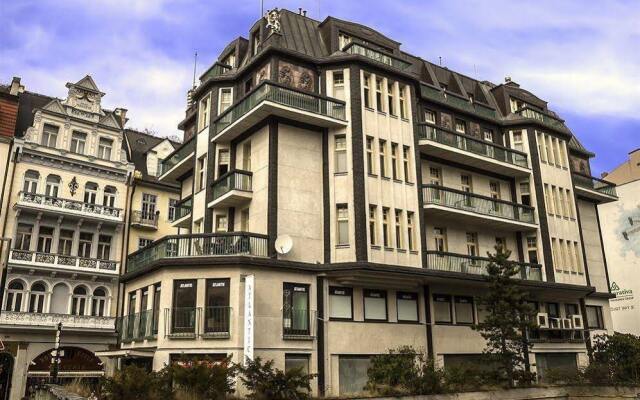 Отель Atlantic Palace вид на фасад