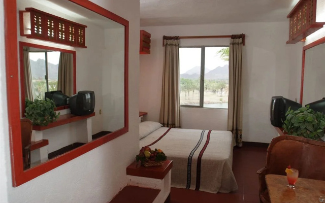 Paradiso Resort