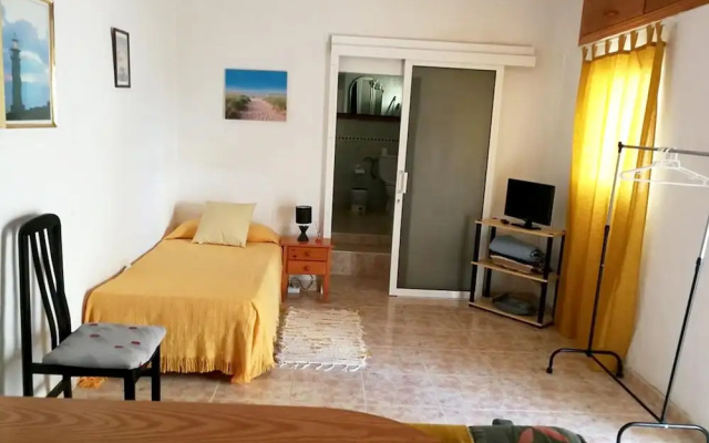 Studio in Frontera, With Terrace Near the Beach