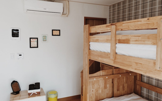 Seoul Crown 88 Guest House - Foreign Guests Only