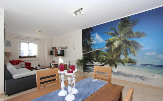 Apartment Dado