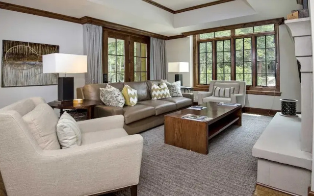 Ritz Carlton #5 2 Bedroom Condo by RedAwning
