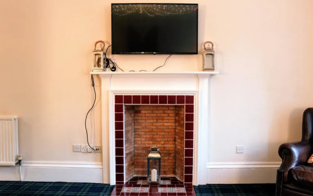 3 Bedroom Apartment On The Royal Mile