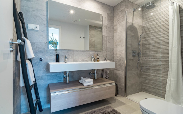 Lme10.3a - Bright Modern Flat With Amazing Terrace