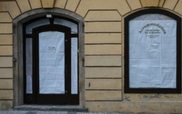Charles Bridge B&b Hotel Прага вид на фасад