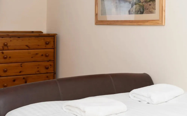 Brilliantly Located 2BD Flat Heart of Edinburgh!