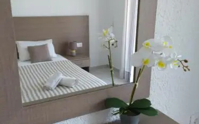 Lena Apartments