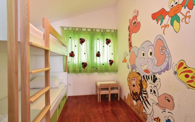 Beautiful Home in Omis With Wifi and 2 Bedrooms