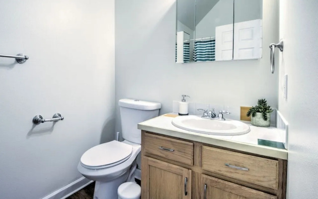 Capitol Hill Apartments