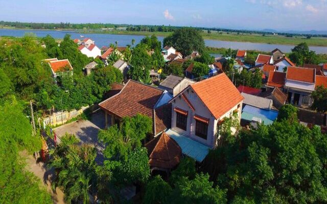 Terra Cotta Homestay and Hostel вид на фасад
