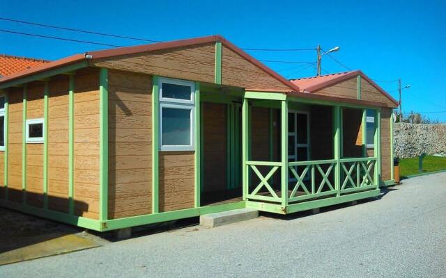 Отель PenichePraia - Bungalows, Campers & Spa вид на фасад