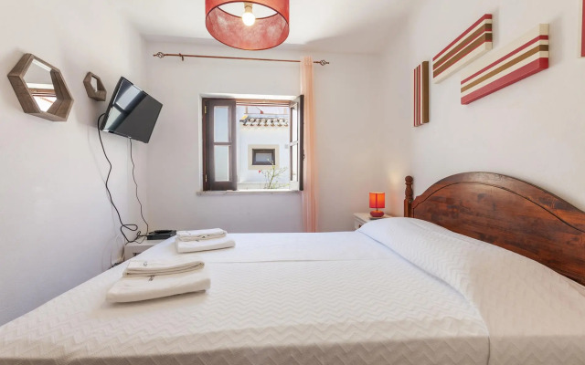 J - Bedroom 4 in Casa do Farol