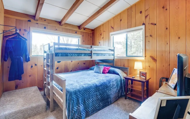 Family Mountain Getaway, Retreat to the Cool Pine